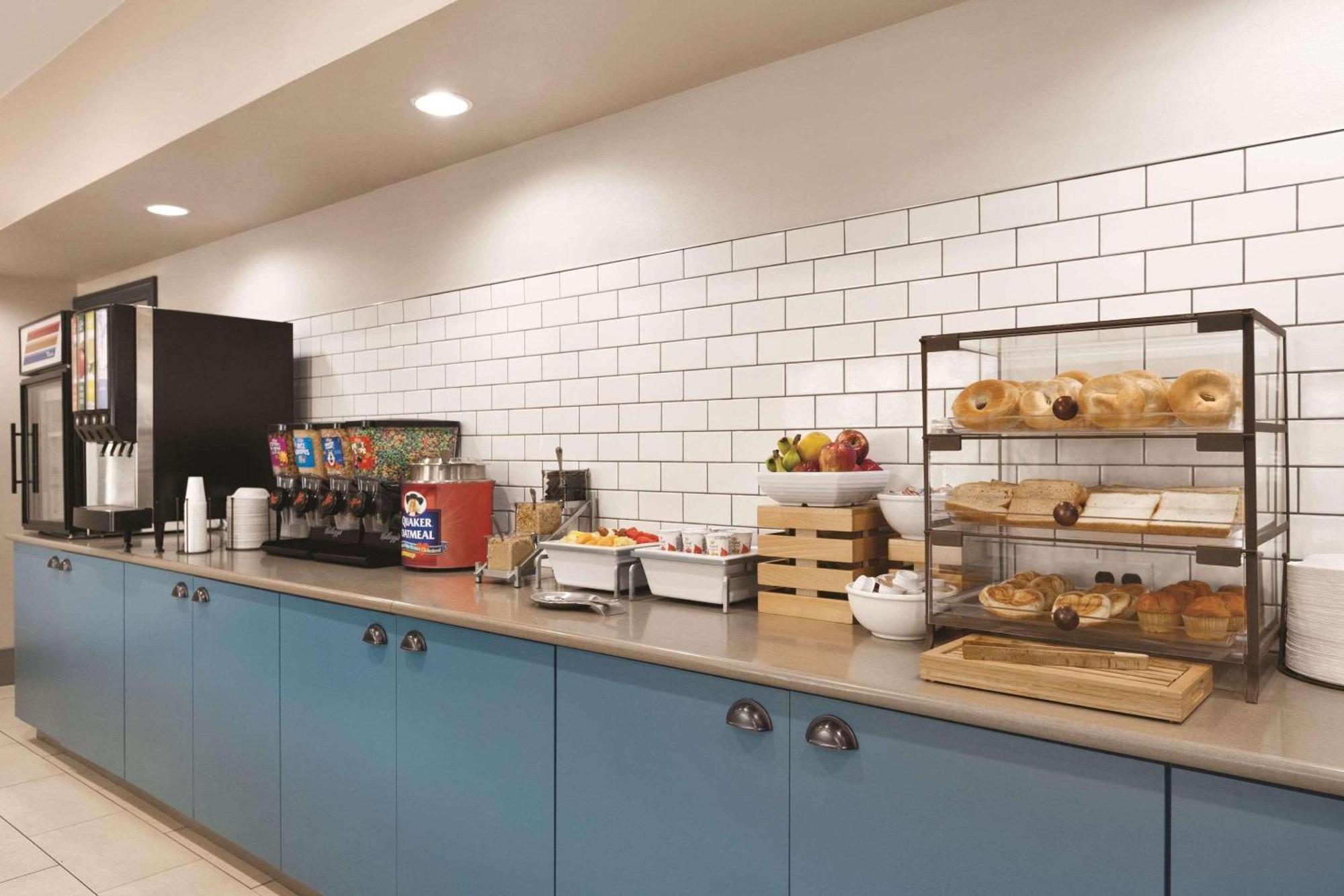 Country Inn & Suites By Radisson, Washington, Dc East - Capitol Heights, Md エクステリア 写真