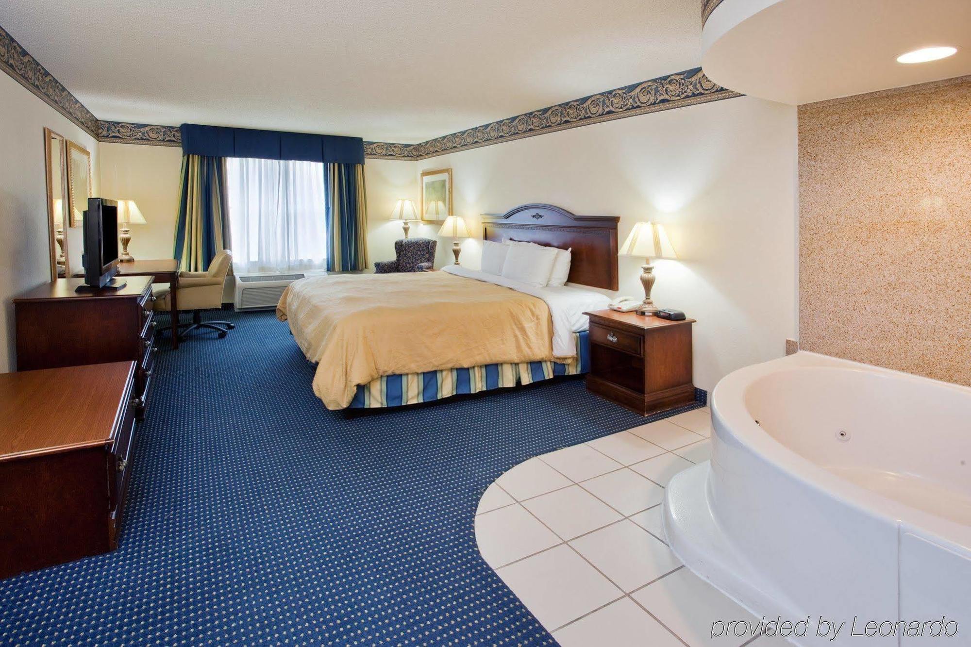 Country Inn & Suites By Radisson, Washington, Dc East - Capitol Heights, Md エクステリア 写真