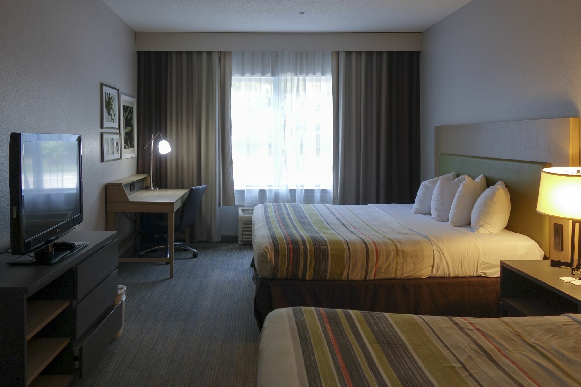 Country Inn & Suites By Radisson, Washington, Dc East - Capitol Heights, Md エクステリア 写真