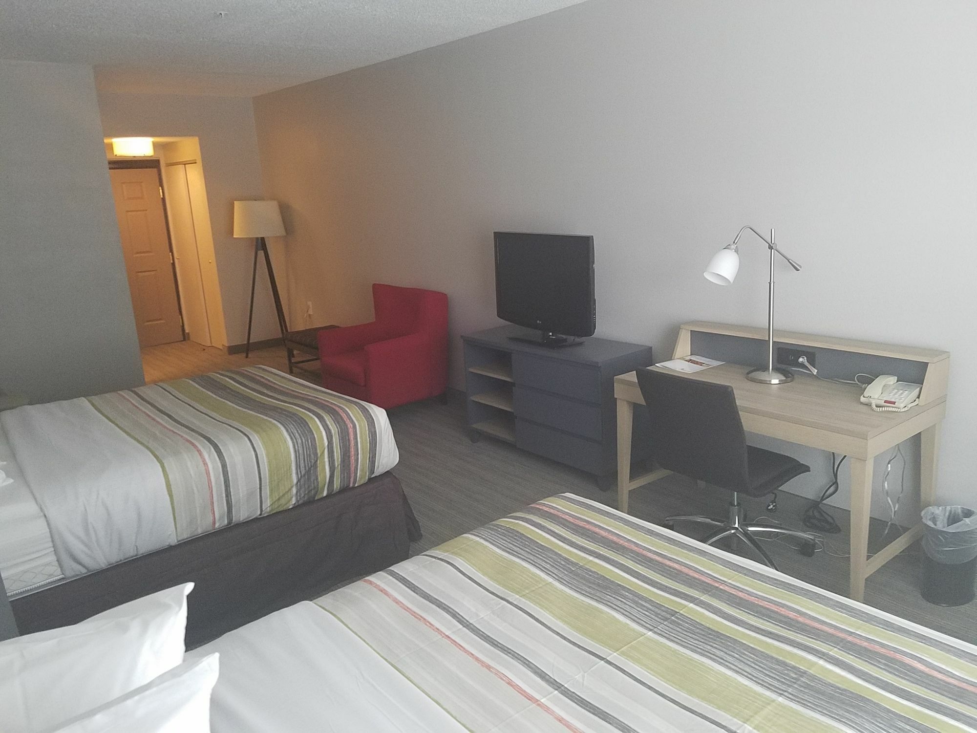 Country Inn & Suites By Radisson, Washington, Dc East - Capitol Heights, Md エクステリア 写真